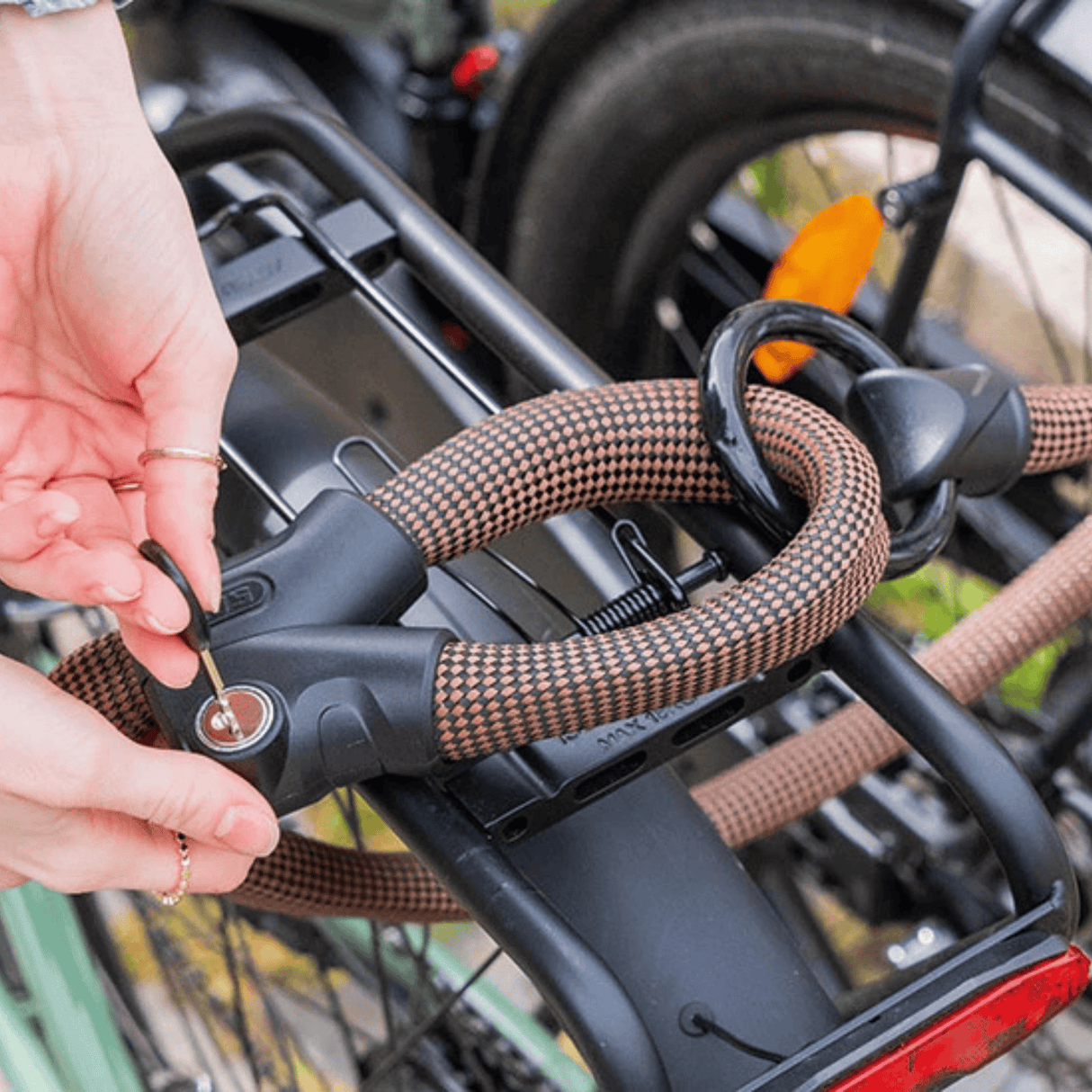 Abus Bicycle Lock Infinity Loop 1806