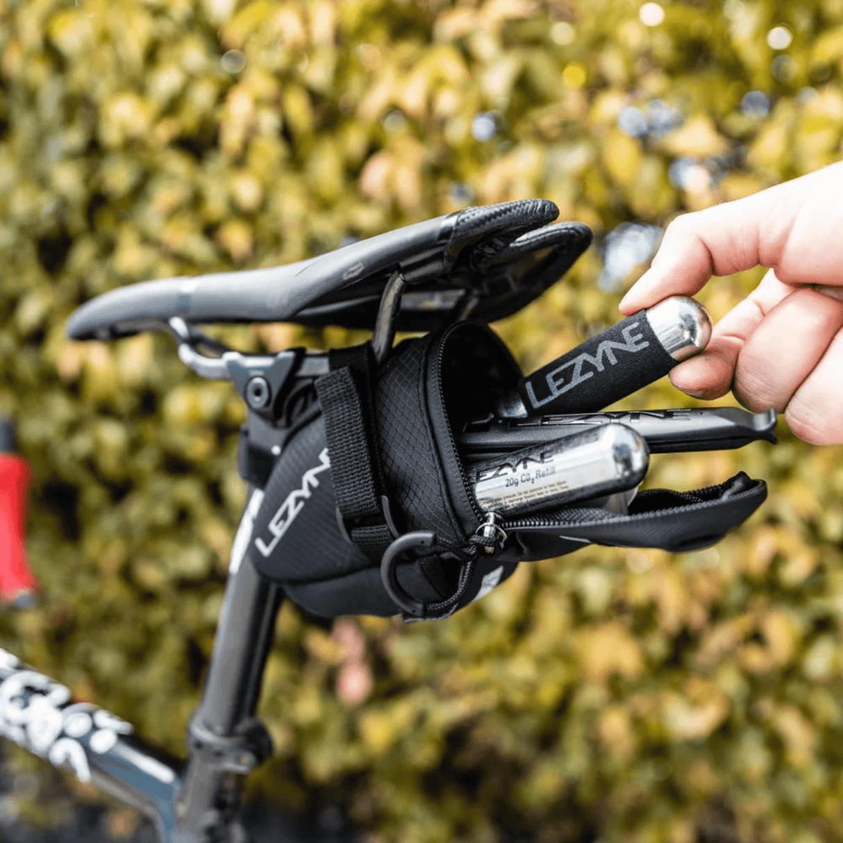 Lezyne Bicycle Tools M-Caddy Tubeless Kit LZ1SBCADLDV4M04