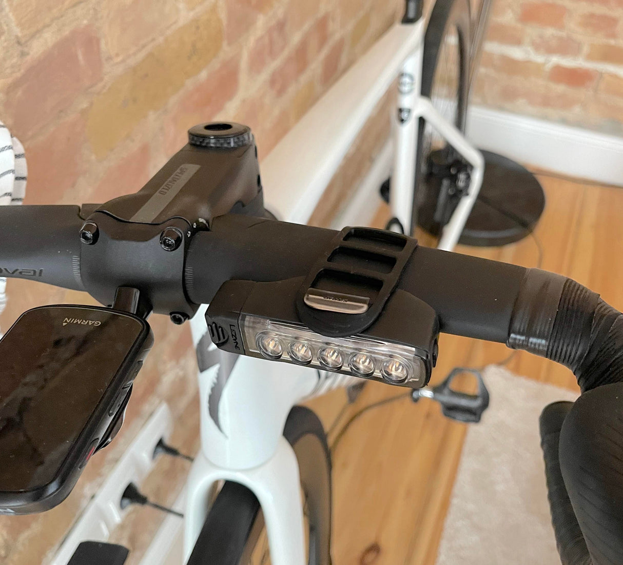 Lezyne Handlebar Lights Strip Drive Front Light LZ1LED21FV304