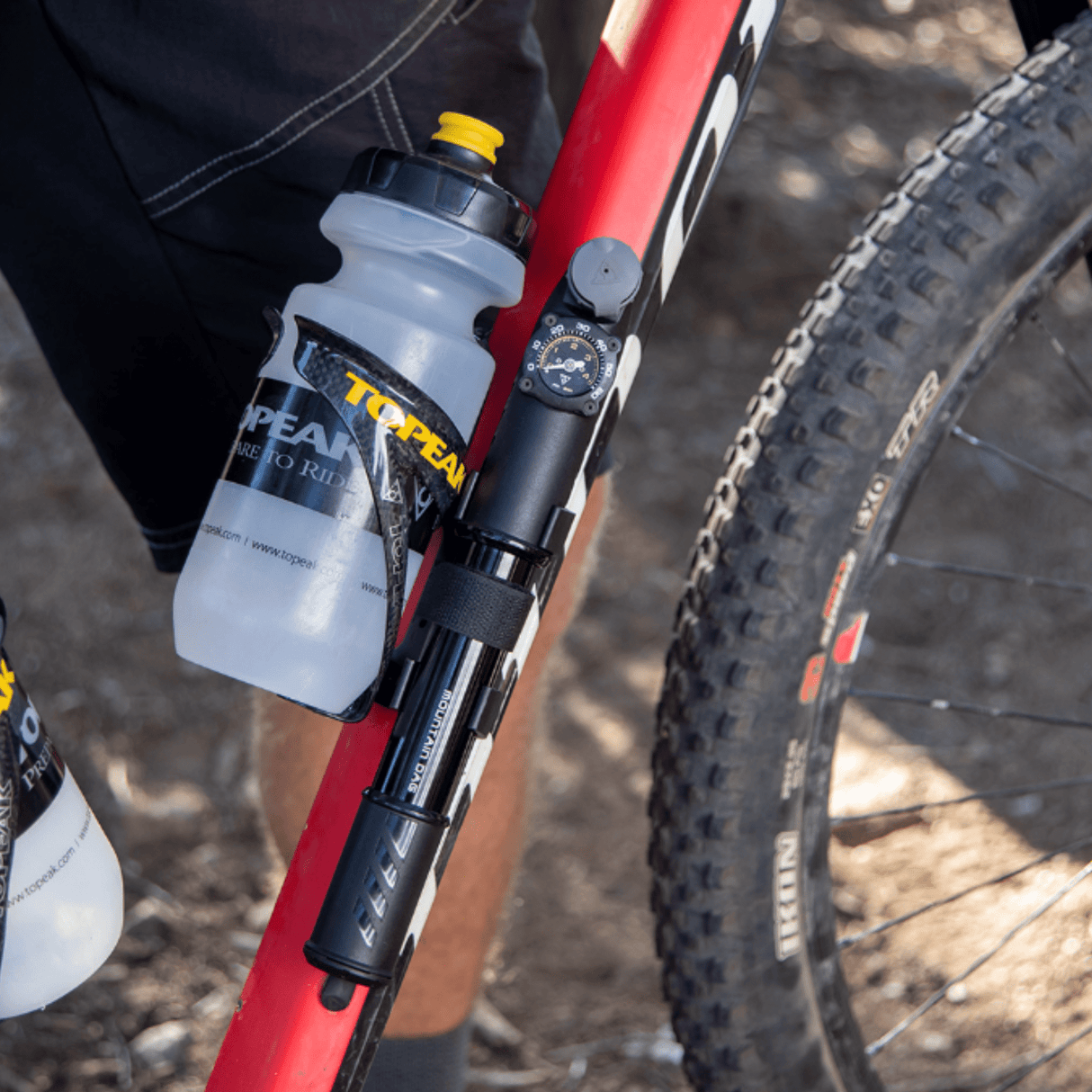 Topeak Bicycle Pump Mountain DA G Dual Action with Gauge TMDA1G