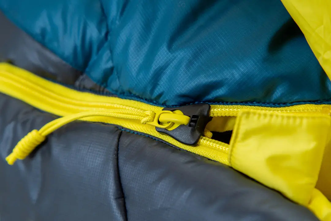 Forte (20°F / -7°C) Mens Synthetic Sleeping Bag