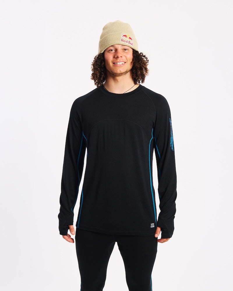 Front view of the black XTM Valentino Active200 merino top with blue seams and thumb loops
