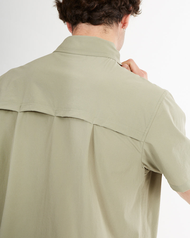 Close-up of the vented back yoke on the Light Khaki XTM Dunkeld shirt