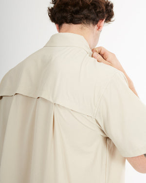 Close-up of the back yoke vent on the Sand XTM Dunkeld short sleeve shirt