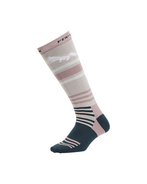 Single XTM Trooper sock in Fog, side view of the mountain-ridge band and pink stripes