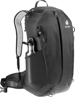 Deuter AC Lite 25 EL with a steel drink bottle in the mesh side pocket