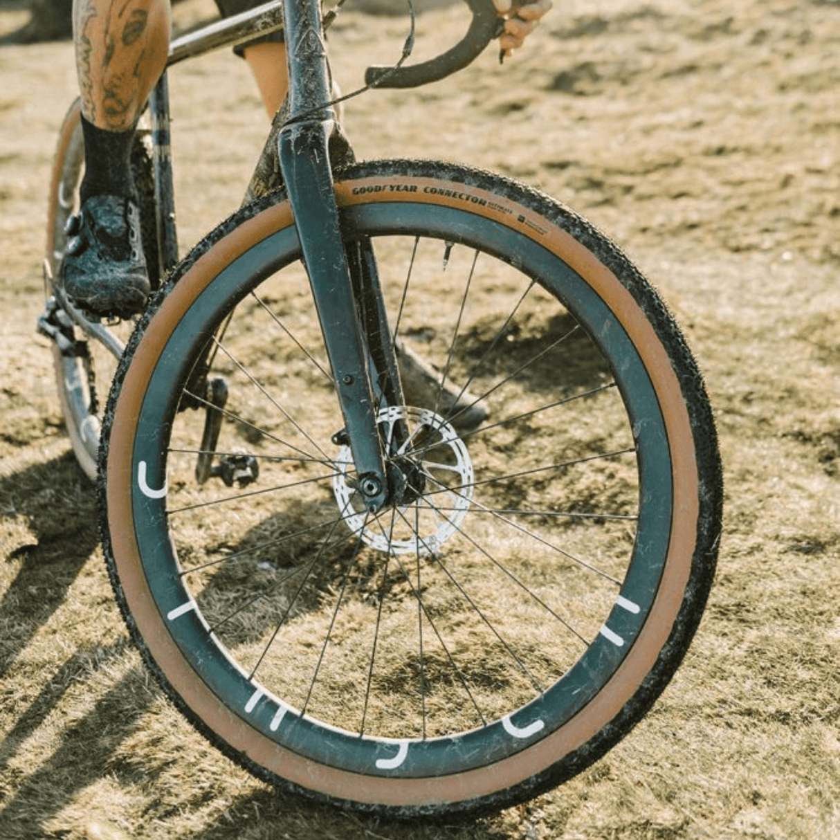 Goodyear Gravel Tyres Black / 700x40 Connector Ultimate Tubeless Complete GY00940622V003