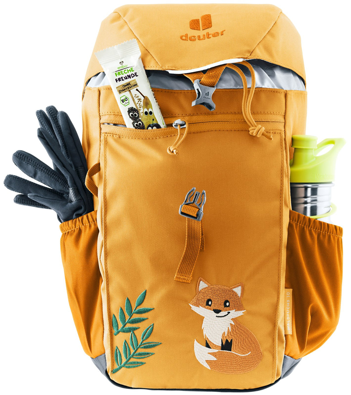 Deuter Waldfuchs 10 with gloves, a snack and a drink bottle in its pockets